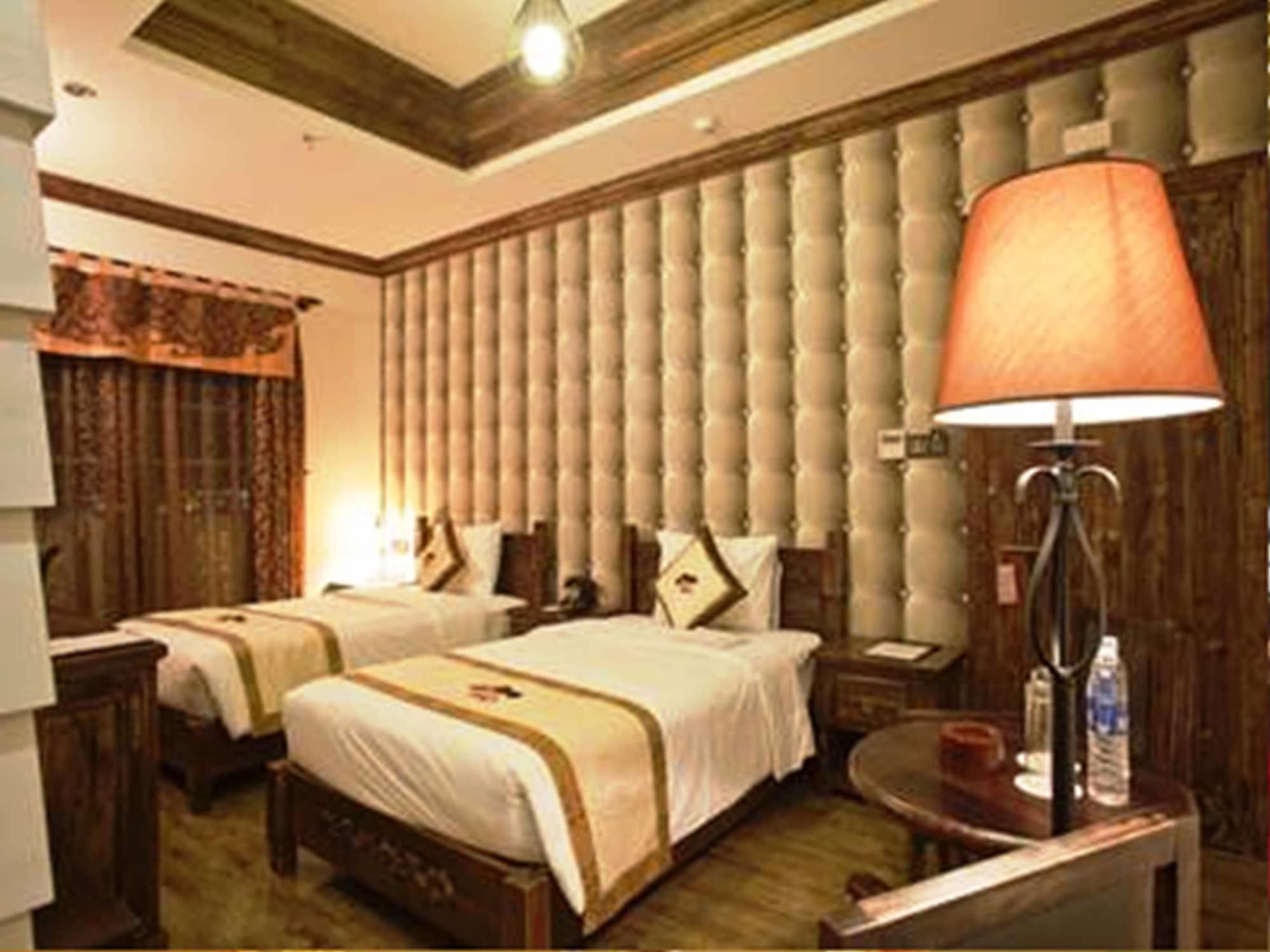 Seventeen Saloon Hotel Da Nang Exteriör bild