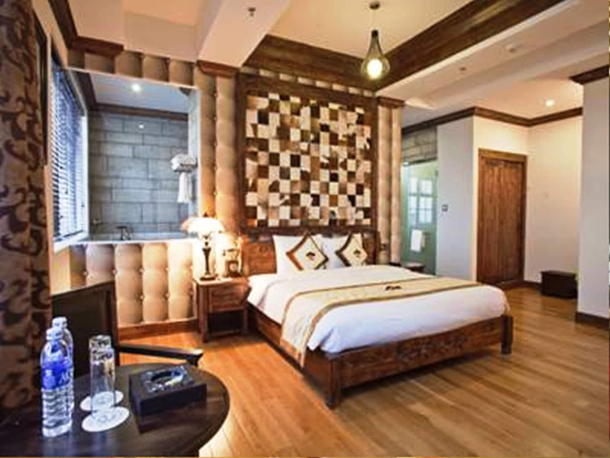 Seventeen Saloon Hotel Da Nang Exteriör bild